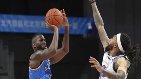 曼联0-2曼城 英超第11轮 拜利自摆乌龙 B席立功